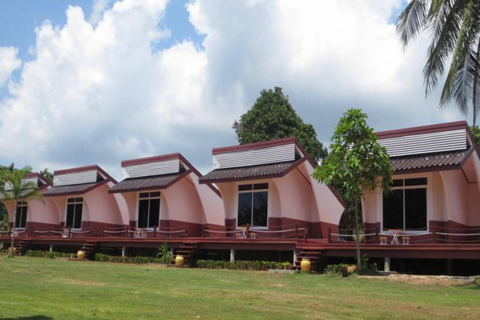 Lomtalay Resort Trat Laem Ngop Экстерьер фото
